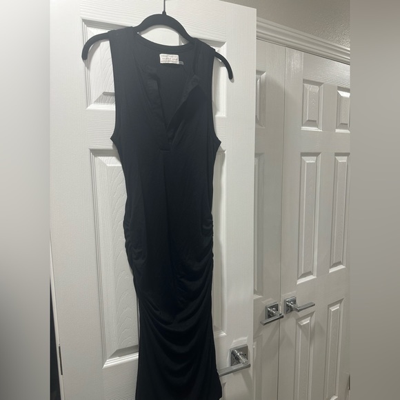 Dresses & Skirts - Dress